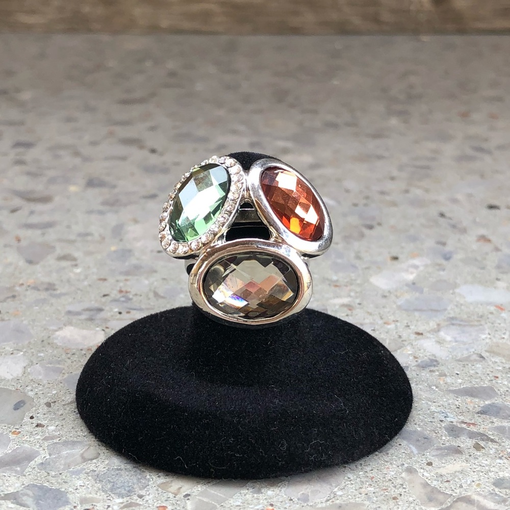 3 stone ring - Size 6 - Worn once
